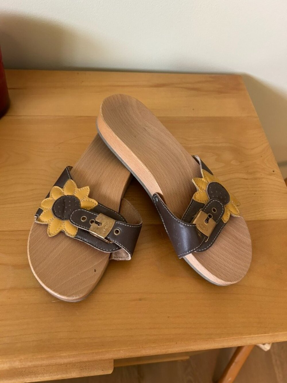 Vintage Dr. Scholl Pescura Sunflower Wooden Sandals Size 7
